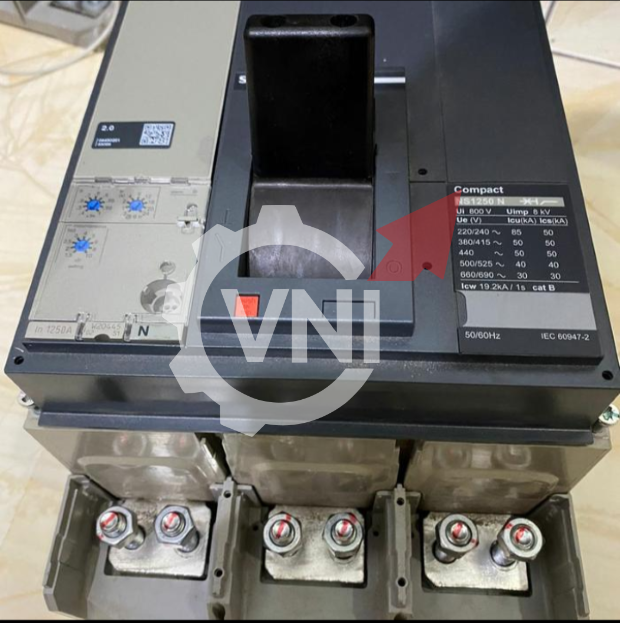 MCCB Schneider NS1250N 3 Phase